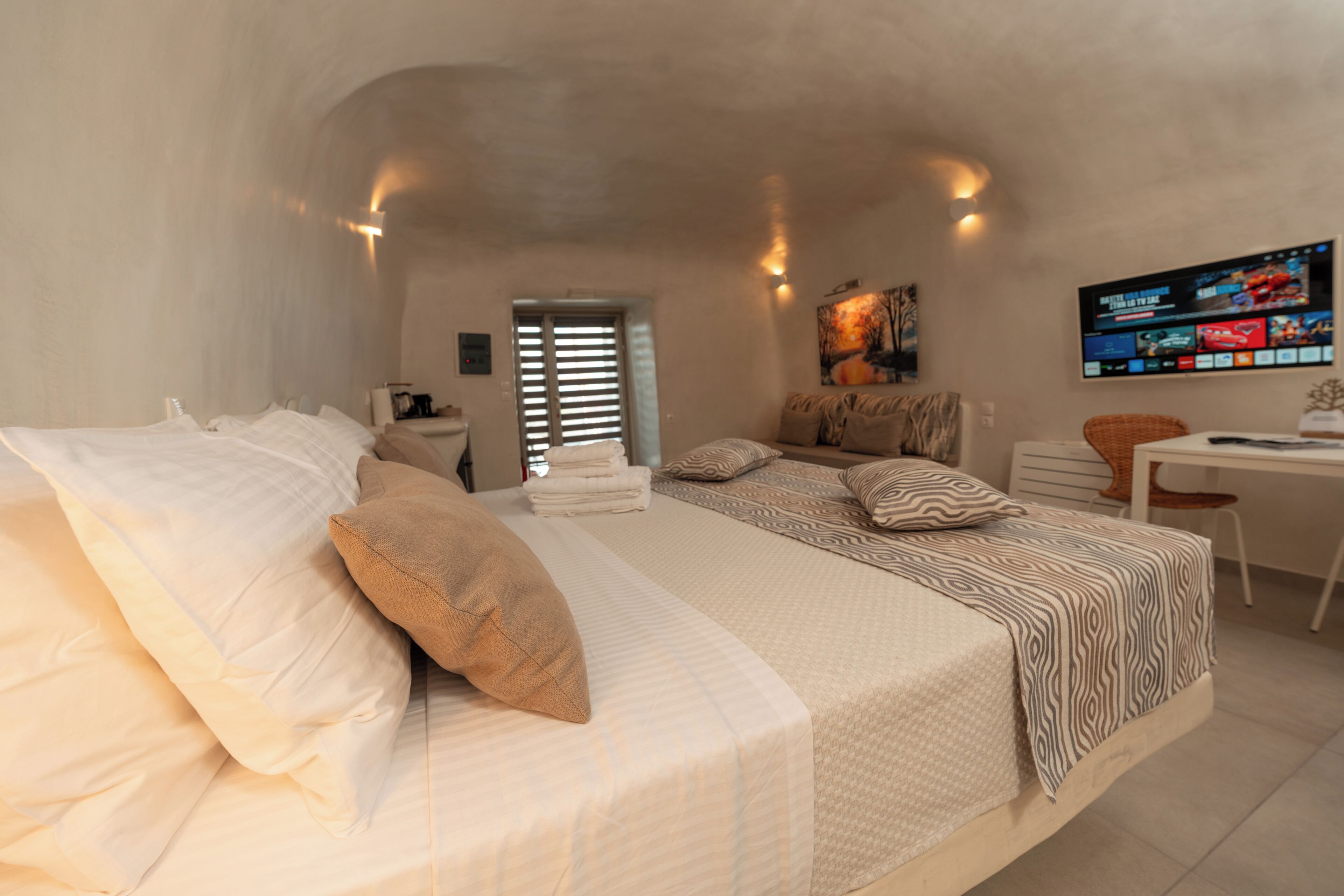 Svit Superior - havsutsikt | Värdeförvaringsskåp på rummet, individuell inredning och unika möbler