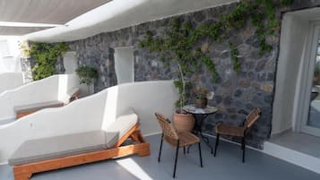 Suíte luxo, vista para o mar | Terraço/pátio