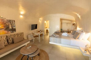 Superior-Suite, Meerblick | Zimmersafe, Schreibtisch, kostenloses WLAN