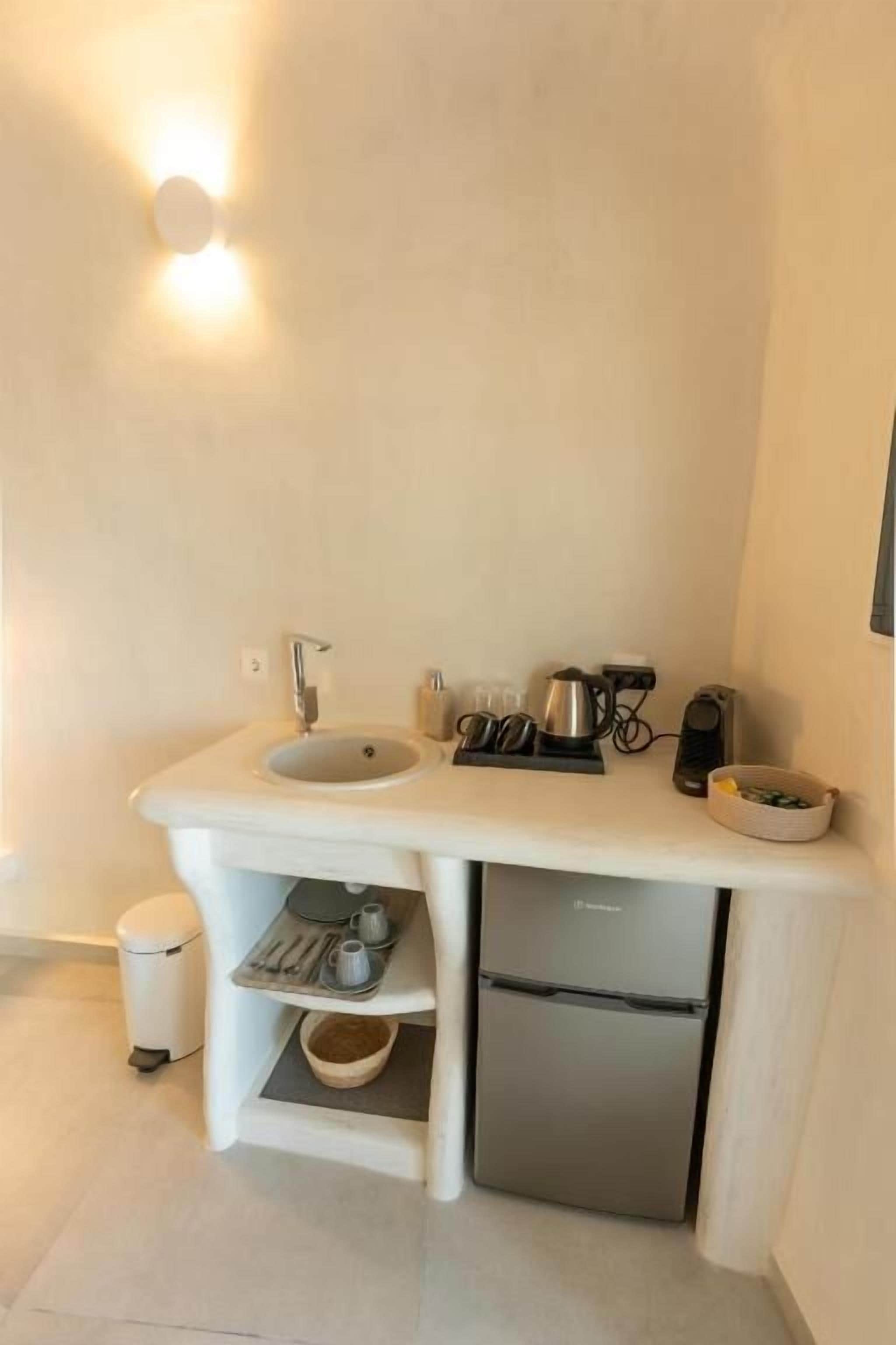 Suíte superior, vista para o mar | Cofres nos quartos, individualmente decorados