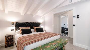 2 slaapkamers, een kluis op de kamer, een strijkplank/strijkijzer