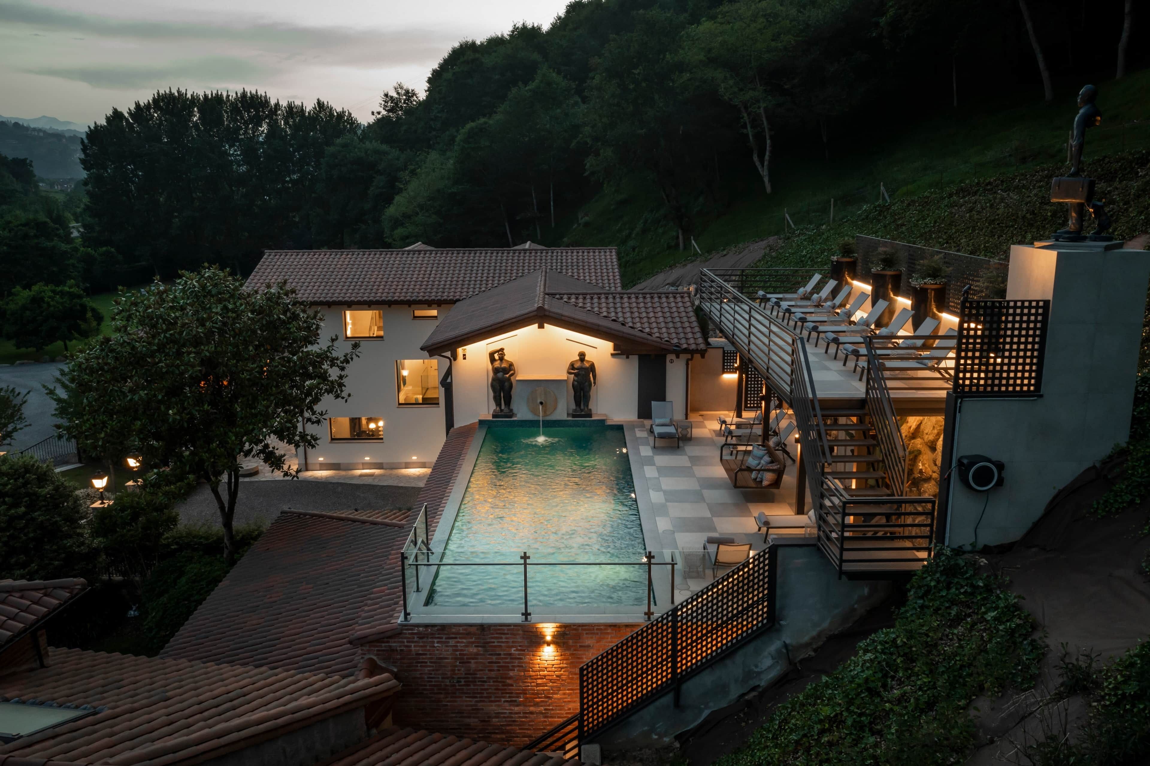 屋外プール、温水プール