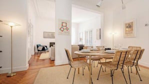 Dining - Luxurious Architect-Designed 4-Bedroom Apartment in Madrid (Madrid)