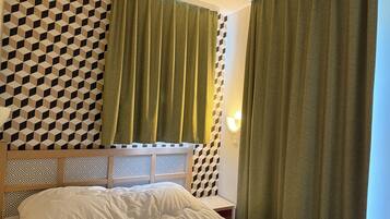 2 chambres, fer et planche à repasser, accès Internet, draps fournis