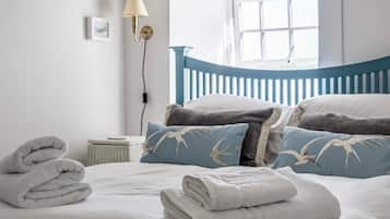 2 bedrooms, individually decorated, individually furnished, free WiFi