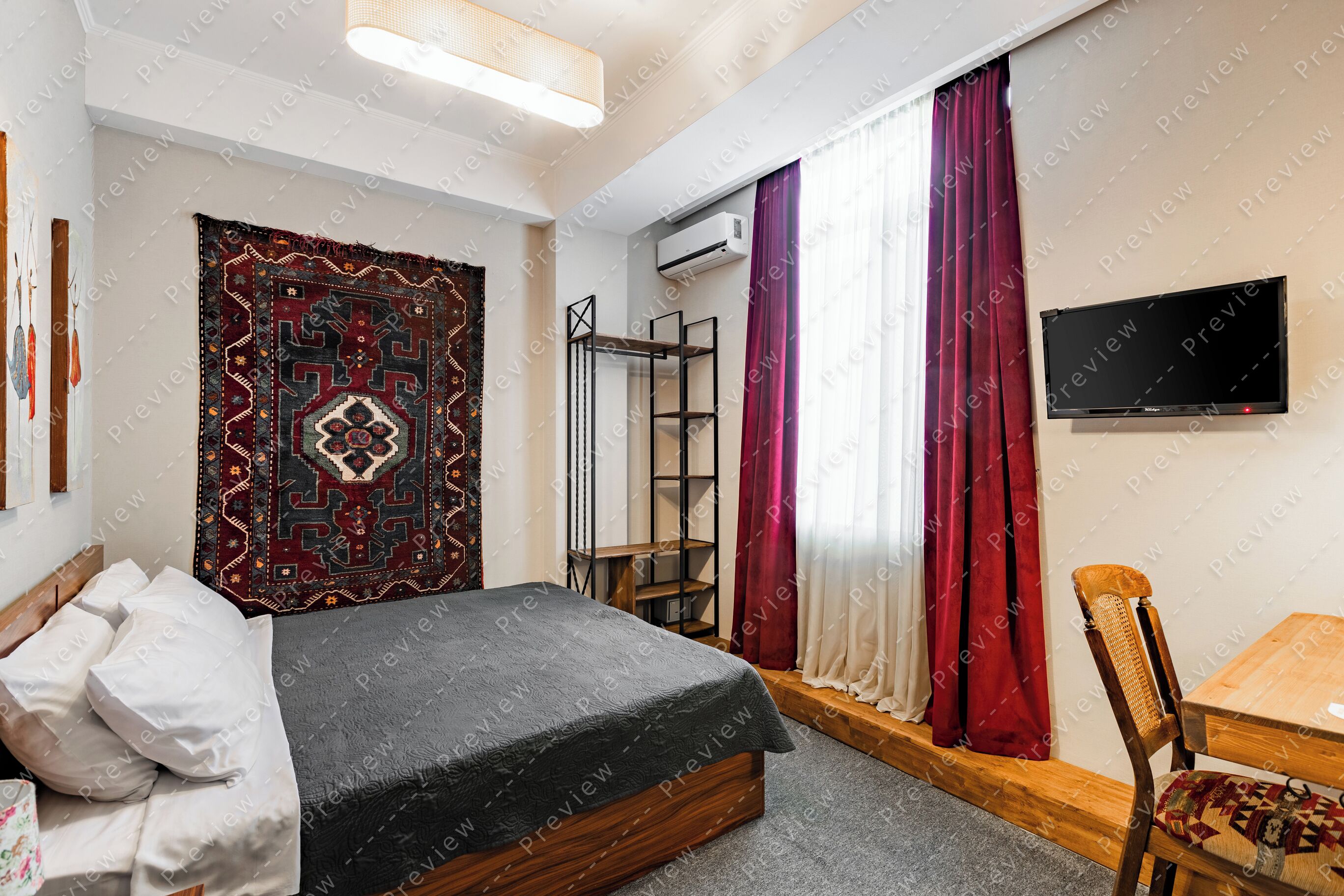 Quarto casal conforto | Cofres nos quartos, quartos à prova de som, Wi-Fi de cortesia