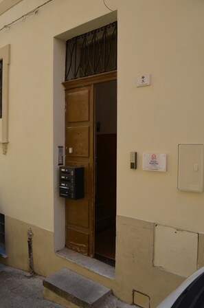 Exterior detail - Rosa Marina rooms - Superior room with balcony (Cagliari)