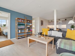 TV - "Rafn" - 400m from the sea by Interhome (Allinge)