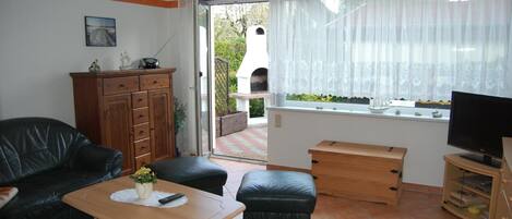 Télévision, table de tennis de table