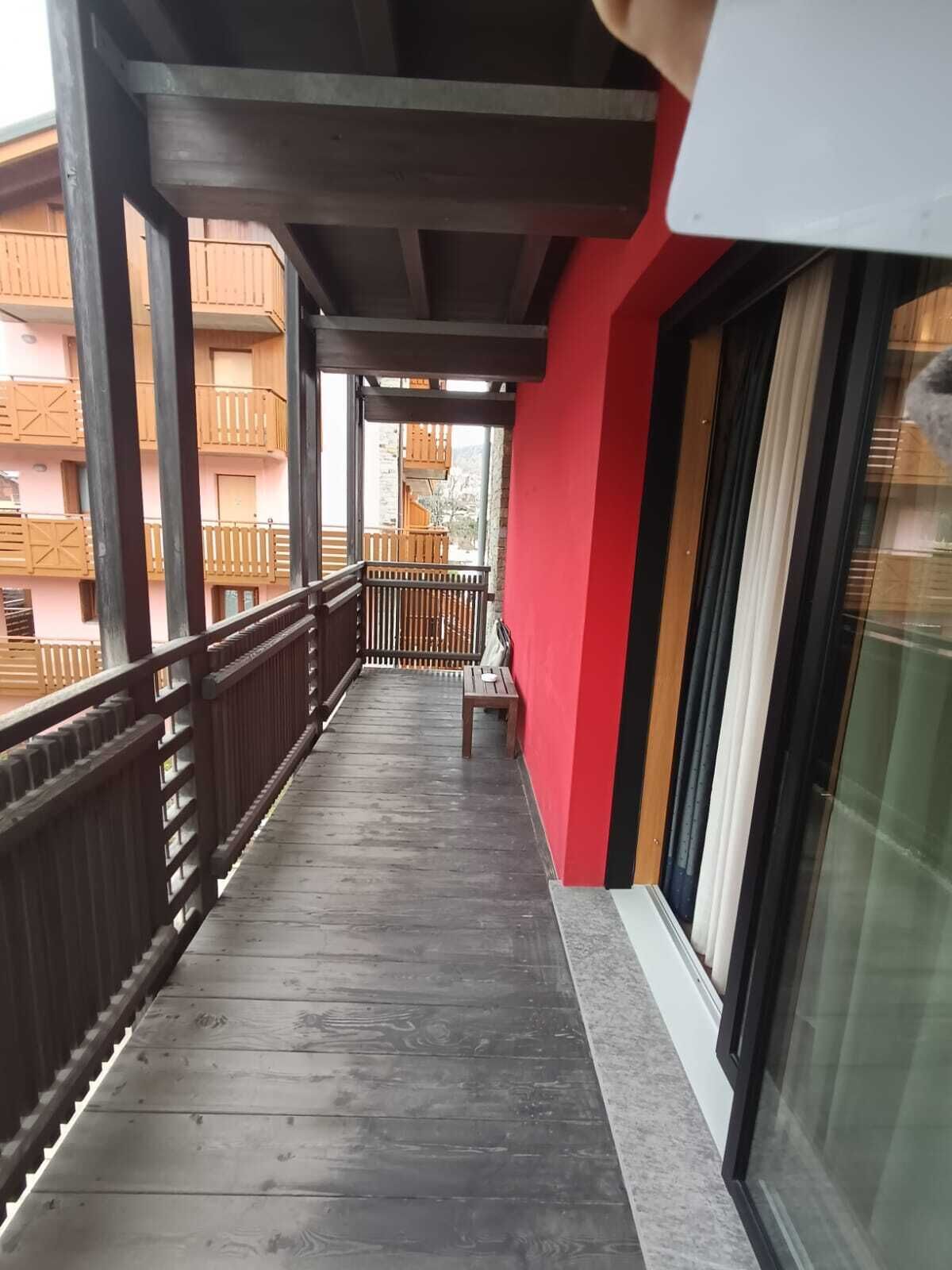 Chambre Quadruple Luxe, vue montagne | Enceinte de l’hébergement