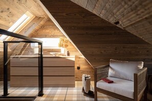 Deluxe Apartment, Balcony, City View | Soundproofing, iron/ironing board, cribs/infant beds, free WiFi - Zenya Krupówki 34c (Zakopane)