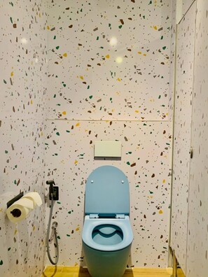 Shared Dormitory, 1 Bedroom, Smoking, Balcony | Bathroom - Room-easy Monday Capsule Bed and Traditi (Bangkok)