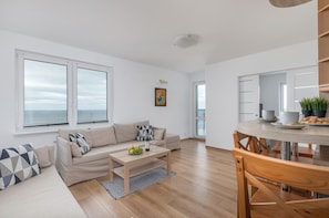 Living room - Testpropertythirt Do not Book add Charachers (Vila Flor)