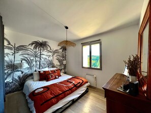 3 bedrooms, desk, iron/ironing board, free WiFi - La maison 42 degrés sud a little corner of paradise near Uzès (Le Pin)