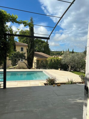 Outdoor pool - La maison 42 degrés sud a little corner of paradise near Uzès (Le Pin)