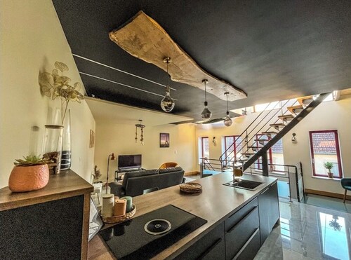 Modern Loft with Jacuzzi and Roof Top in Baccarat