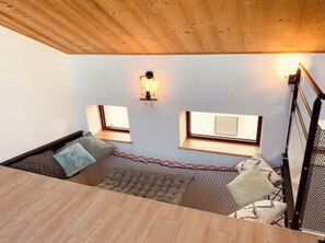 Room - Modern Loft with Jacuzzi and Roof Top in Baccarat (Baccarat)