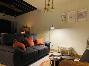 Living area - Modern Loft with Jacuzzi and Roof Top in Baccarat (Baccarat)