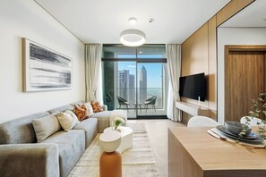 Apartment (1 Bedroom) | Interior - Serene Canal View 1BR Peninsula One (Dubai)