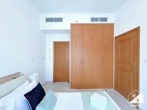 Apartment (1 Bedroom) | Interior - Prestige Marina Living 1BR Balcony, Pool & Gym (Dubai)