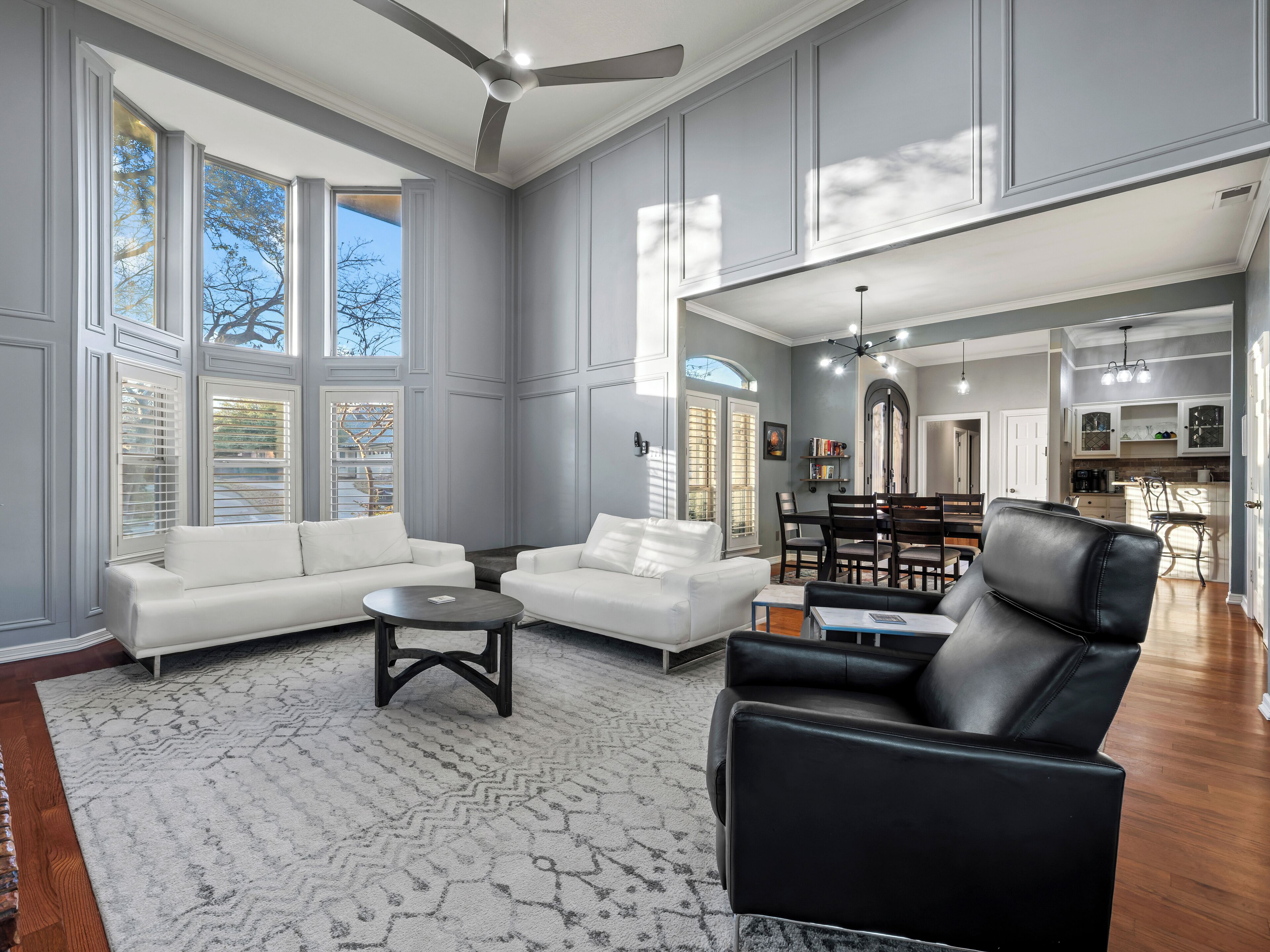 Een smart-tv en een kantoor