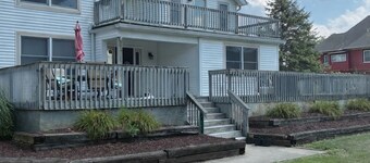 Cozy 3BR/3BA Second-Floor Condo • Fast WiFi • Walk to Boulevard