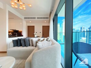 Interior - Marina Vida Luxury 1BR Balcony & Prime Location (Dubai)