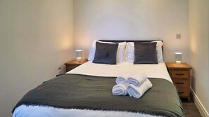 Bügeleisen/Bügelbrett, WLAN, Bettwäsche