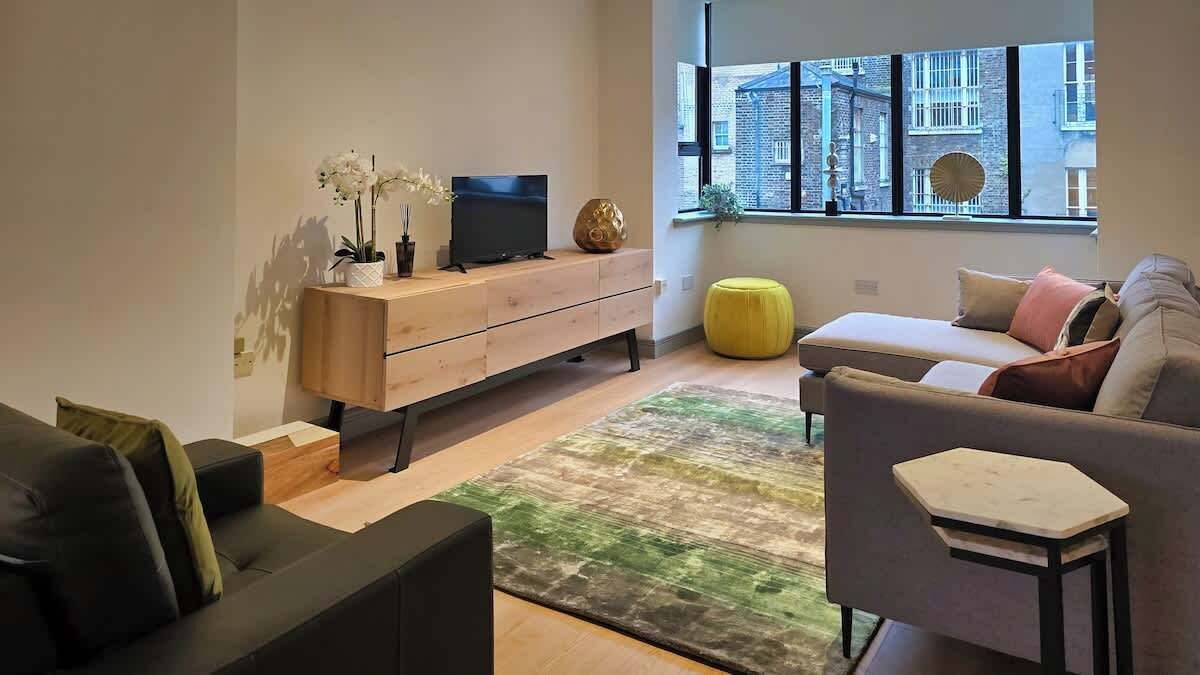 TV, offices