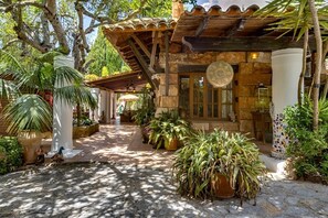Exterior - Rural House 'Es Pou De Son Vent' with Private Pool, Terrace & Wi-Fi (Santa Maria del Camí)