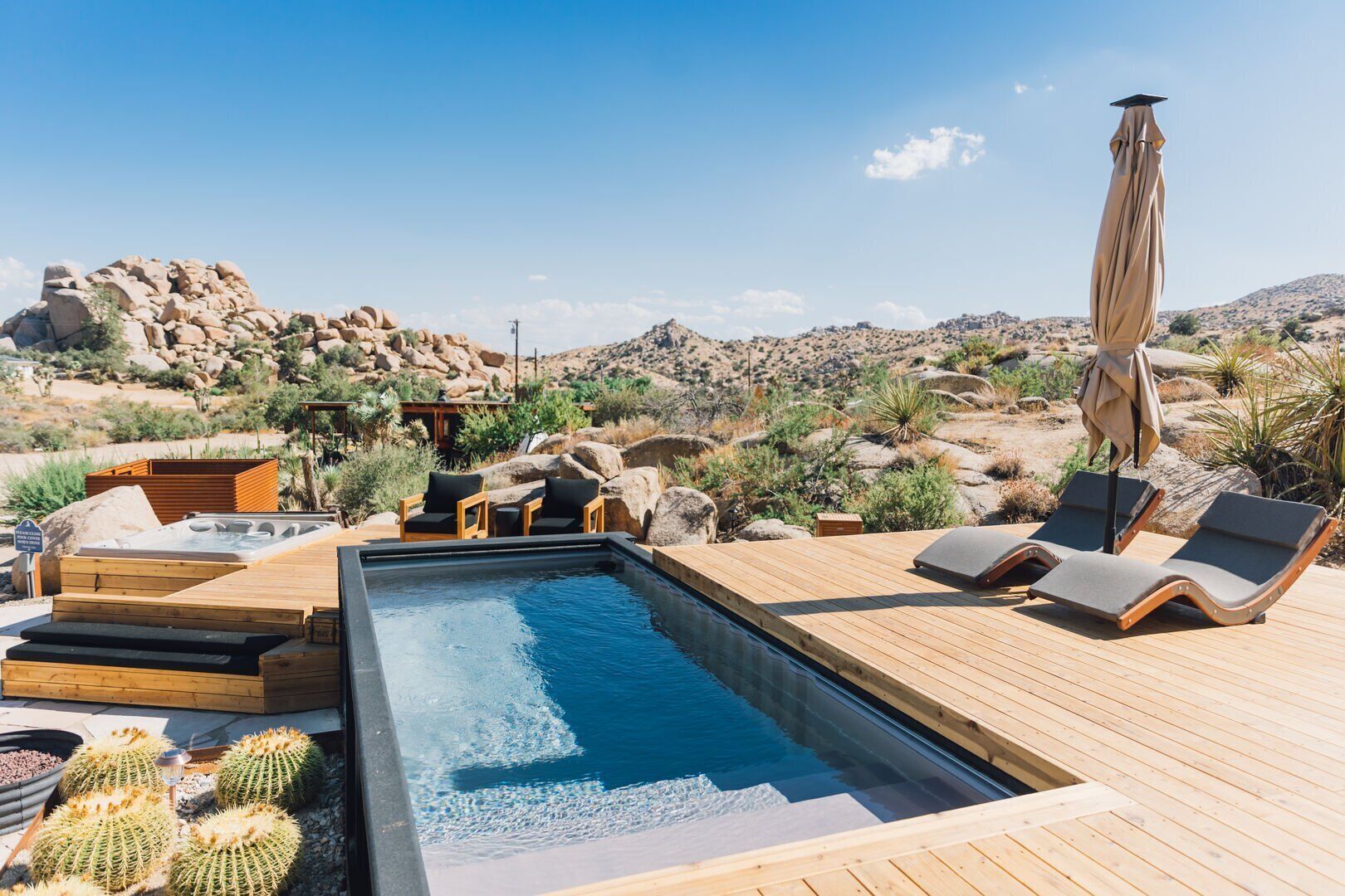 Een verwarmd zwembad