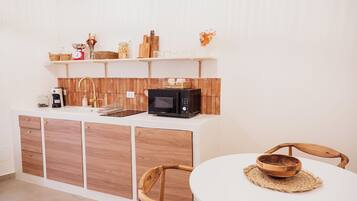 Superior House, Balcony | Dining