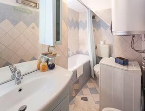 Maison | Salle de bain | Sèche-cheveux