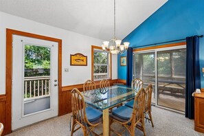 Dining - New for 2026! Pet Friendly Duck Oceanside Home (Duck)