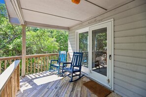 Terrace/patio - New for 2026! Pet Friendly Duck Oceanside Home (Duck)