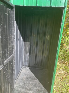 Property grounds - Private Campsite - 4.5 Miles From DOWNTOWN Mackinaw City (Carp Lake)