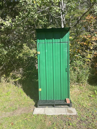 Property grounds. Private Campsite - 4.5 Miles From DOWNTOWN Mackinaw City