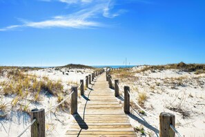 Beach - Gulf Front | Community Pools | Beach Boardwalk (Gulf Shores)