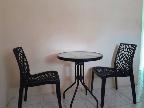 Wonderful 1-bedroom apartment with AC in vibrant Montego Bay