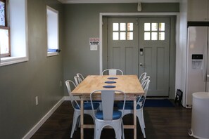 Dining - Smallwood St Park,Washington DC and Indian Head (Marbury)