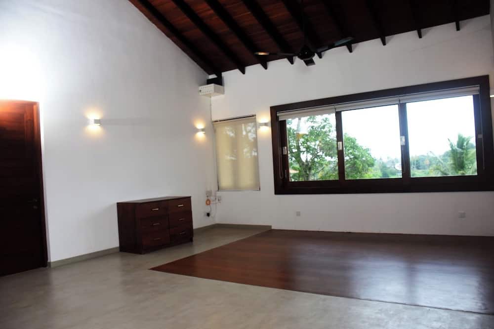 Labuduwa Villa in Galle.