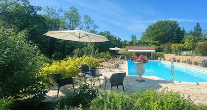 Exceptional gîte in the heart of a 12-hectare natural estate