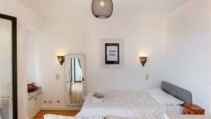 1 bedroom, iron/ironing board, Internet, bed sheets - Ocean glimpse - Private condominium (Albufeira)