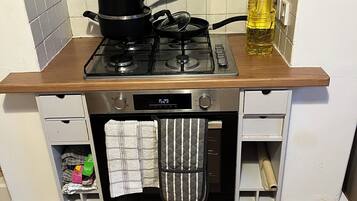 Microwave, oven, stovetop, dishwasher