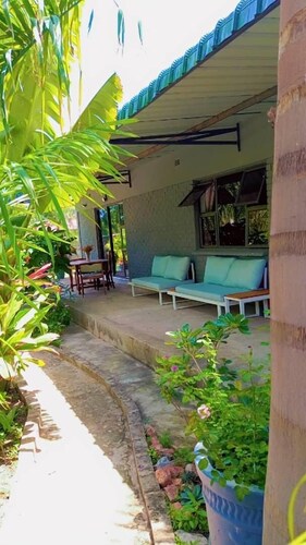 Golden Acres garden view - 2323