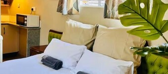 Modern studio in Greendale - 2337