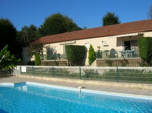Pool - Gite in the heart of the Périgord Noir (Tamniès)