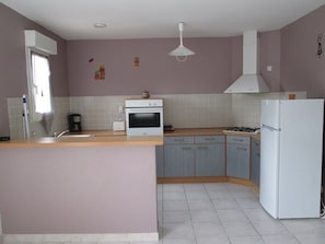 Private kitchen - Gite in the heart of the Périgord Noir (Tamniès)