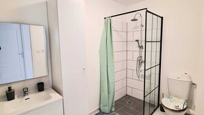 Immagine non classificata, 5 di 8, pulsante
