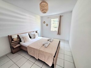 Iron/ironing board, WiFi, bed sheets - Ness Prestige - Premium comfort - Strategic location (Le Lamentin)